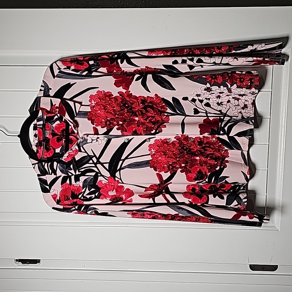 Tommy Hilfiger L red/white/black floral long sleeve button down blouse